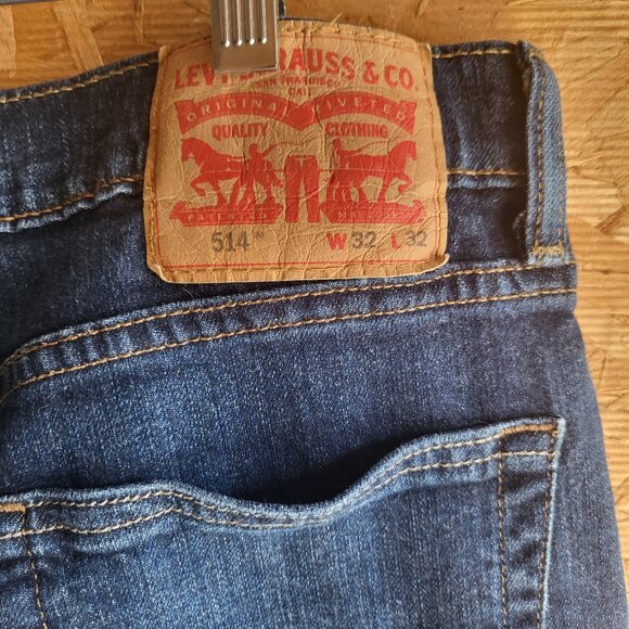 Levi’s 514s Men’s modern denim jeans; 32(W) x 30(L), great condition! $25 - Picture 1 of 3